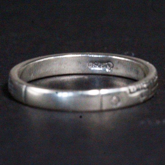 Carolyn Pollack Southwest Sterling Silver Contemporary QVC Etched Band Ring - Picture 8 of 8